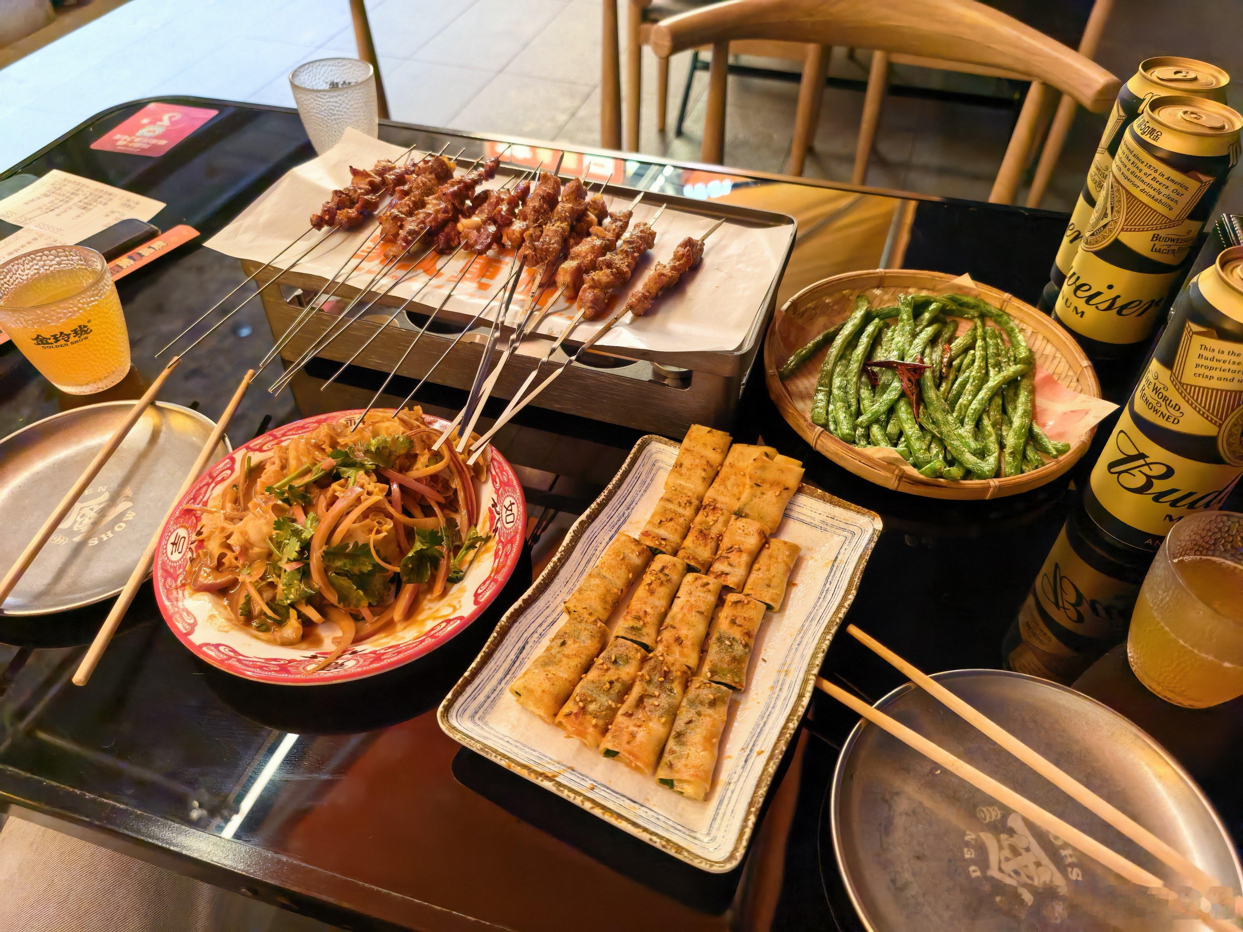 独在异乡为异客，每逢佳节倍思亲大家中秋节快乐 🥮🥮  ​​​