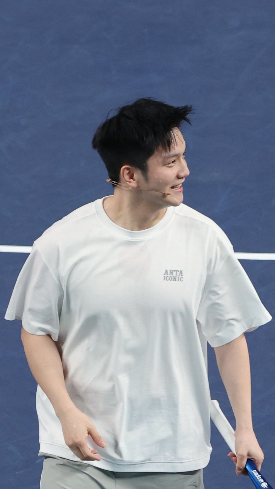 宝宝的汗亮晶晶樊振东 ​​​