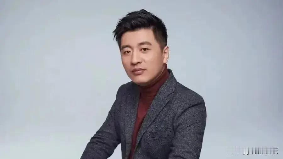 音乐审美的多元性探讨：
文章深入探讨了音乐审美的多样性，指出不同年龄层的人对音乐