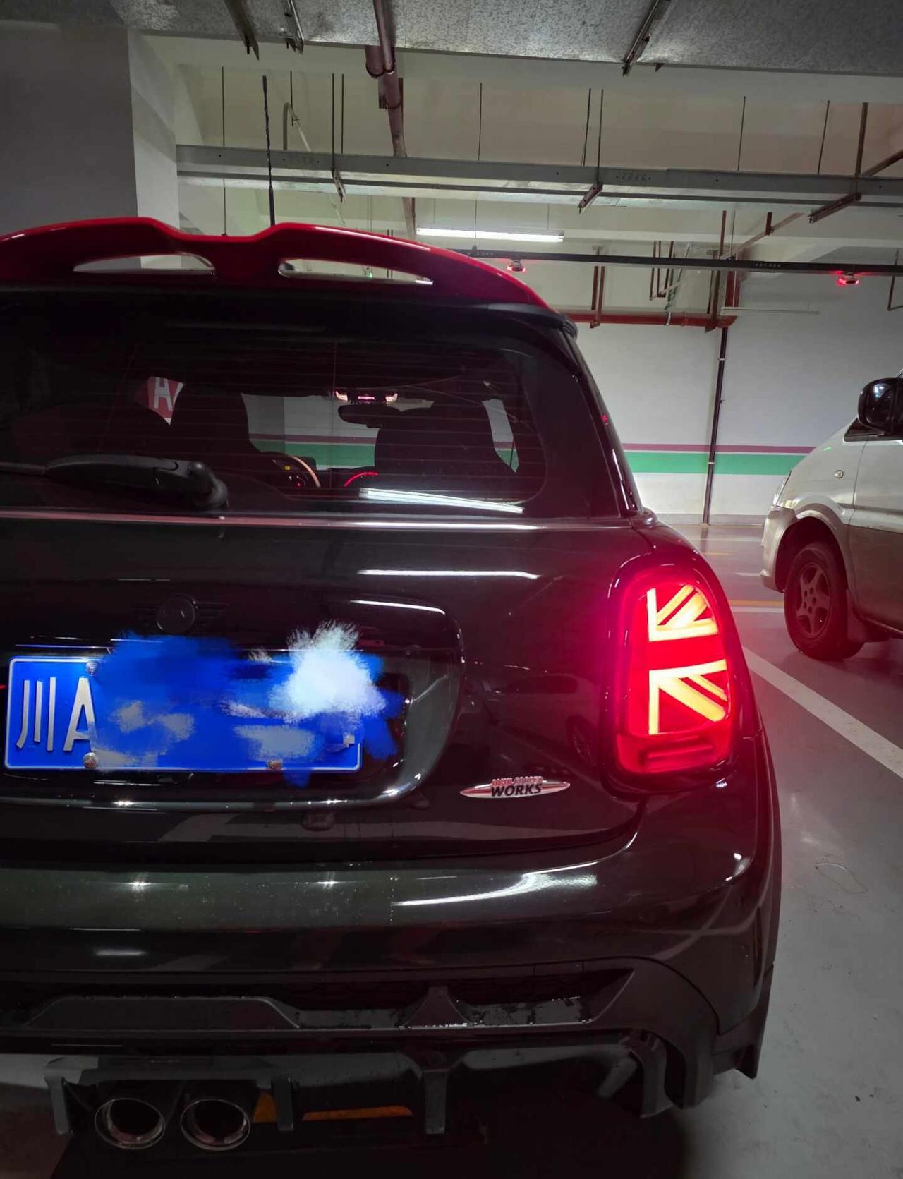 入手新玩具
mini jcw 性能小钢炮😚