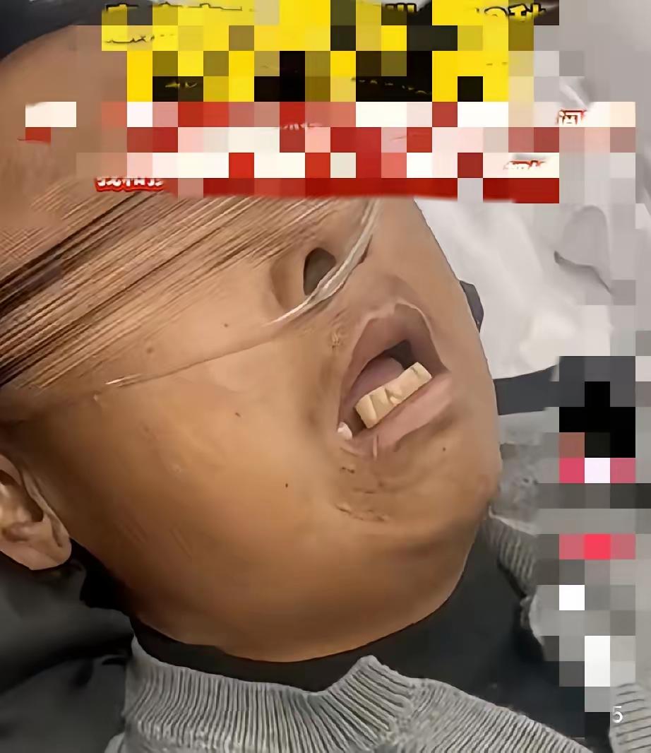 泪目！江苏，一名男子的父亲患癌症，在离世前13秒呼吸困难。他让孩子给妻子发视频告