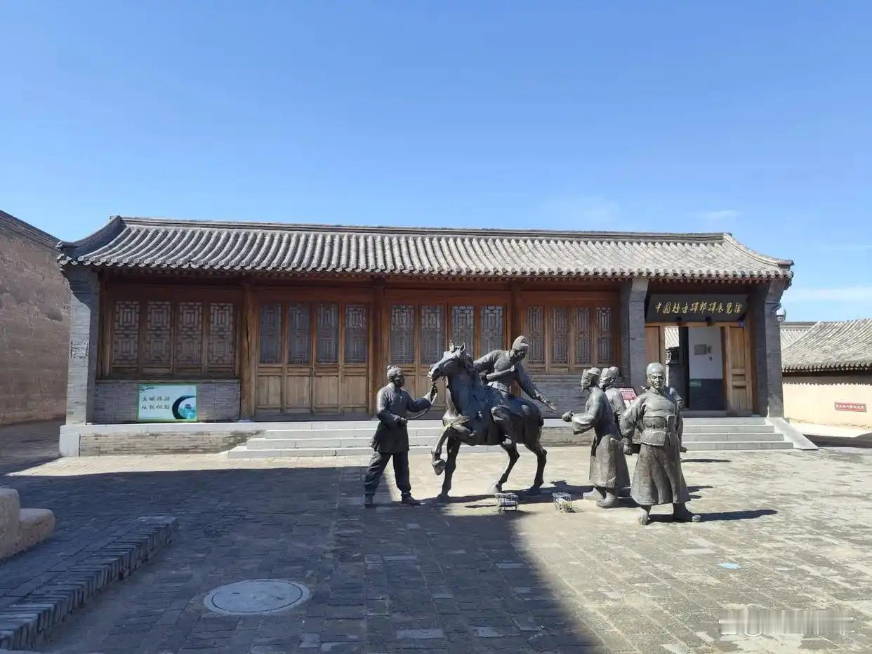 战国时代的驿站不只是传信，还承担抓捕逃犯、物资转运的职能。

驿站最怕的不是马跑