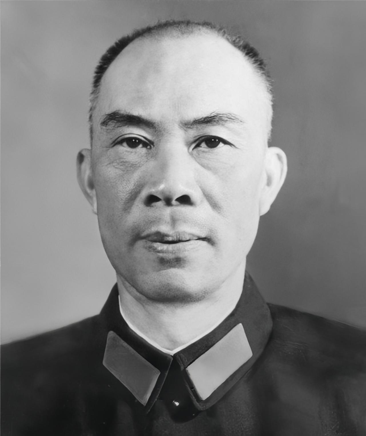 哪位开国上将被称为军师爷？
他就是周士第，海南文昌人。在长达15年的战斗生涯中，