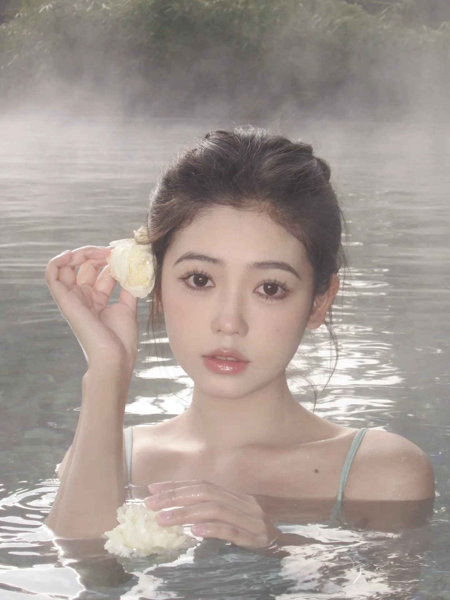 在烟雾中遇见玫瑰。