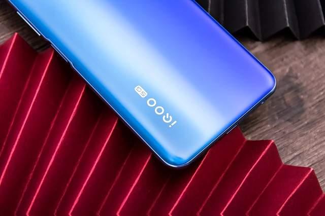 Z10x直接杀入百元档，但配置一点都不含糊！

6500mAh蓝海电池+8.09