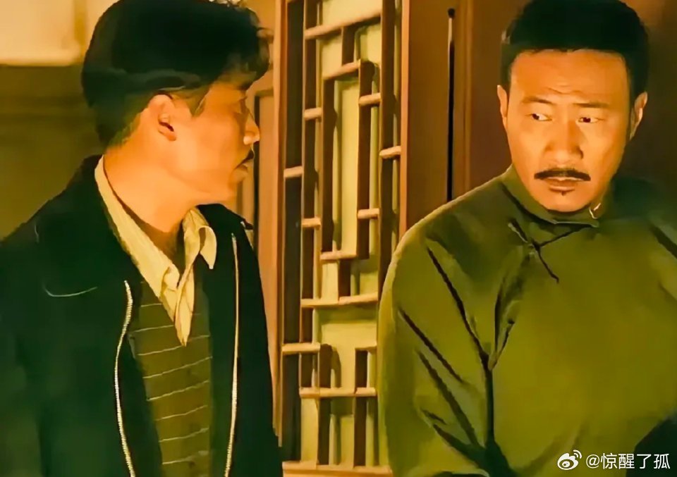 《归队》：在黑暗里挣扎的490号，不该被钉在“叛徒”的耻辱柱上 提起《归队》里的