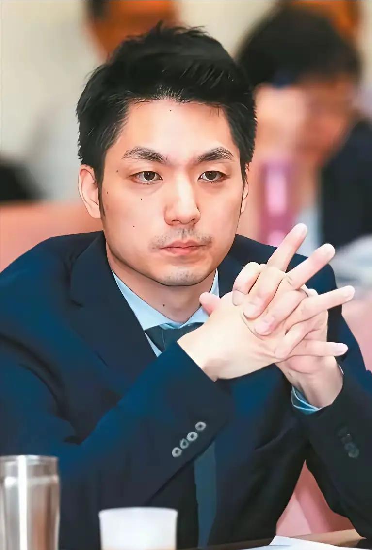 [中国赞]最近蒋家那个后人，又喊话想把两口棺椁迁回大陆，奉化那边连地都有人提过选