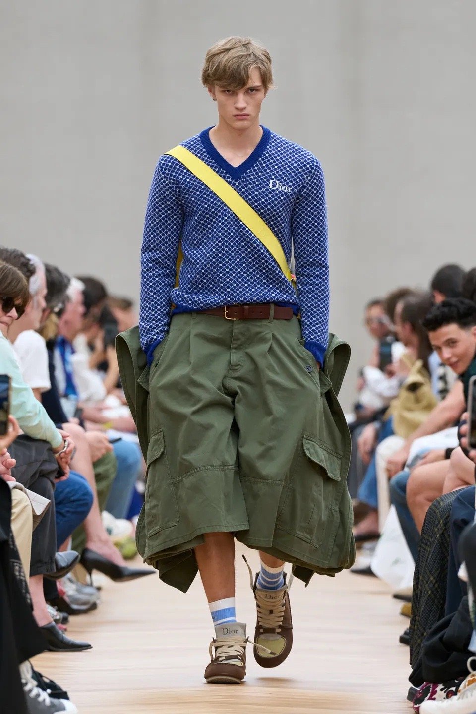 蹲蹲Jonathan迪奥冬季男装首秀 家人们！19:30直接冲好不好多明星路透都