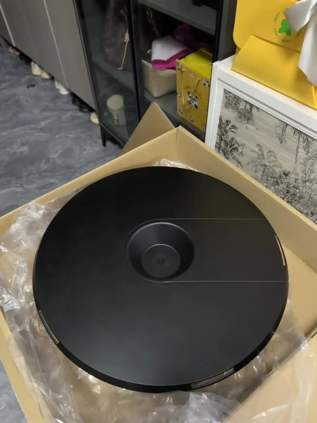 请问 这个轮毂盖真的很丑吗？