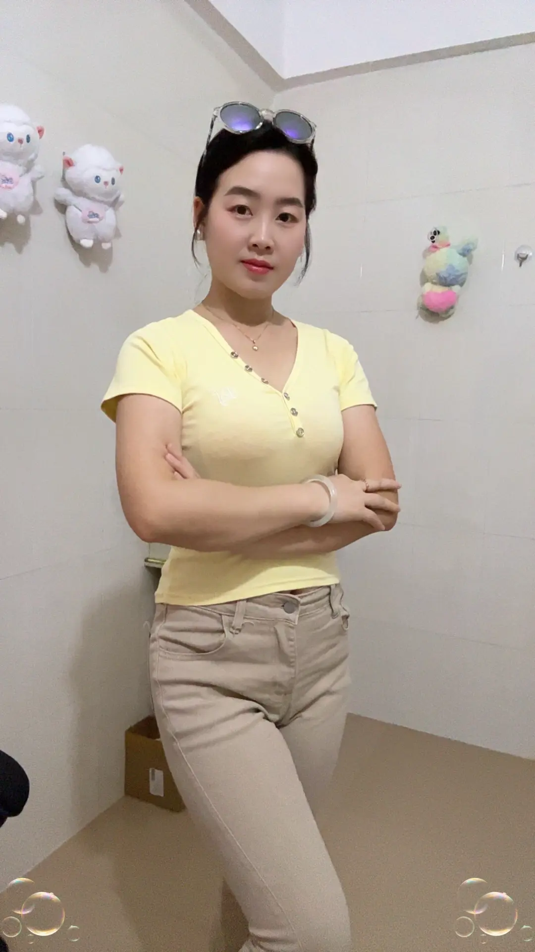 民政局说的对，一婚二婚都不重要，重要的是你要找对人，没有天生的绝配，也...