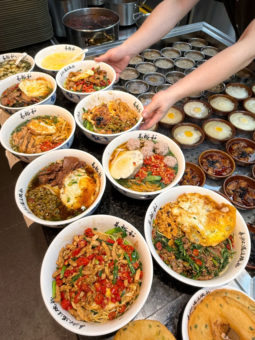 下高铁就来吃了！感谢长沙网友…真的没失望！