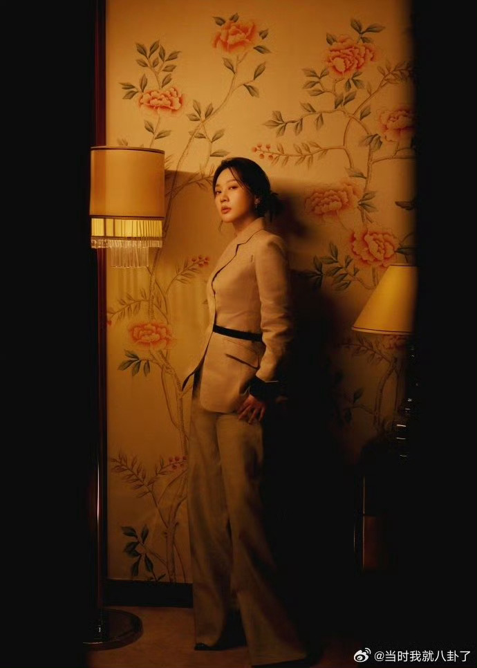 闫妮微醺这个赛季还在加强这期《你好星期六》玩声母组词，“wx”刚出来三位姐姐异口