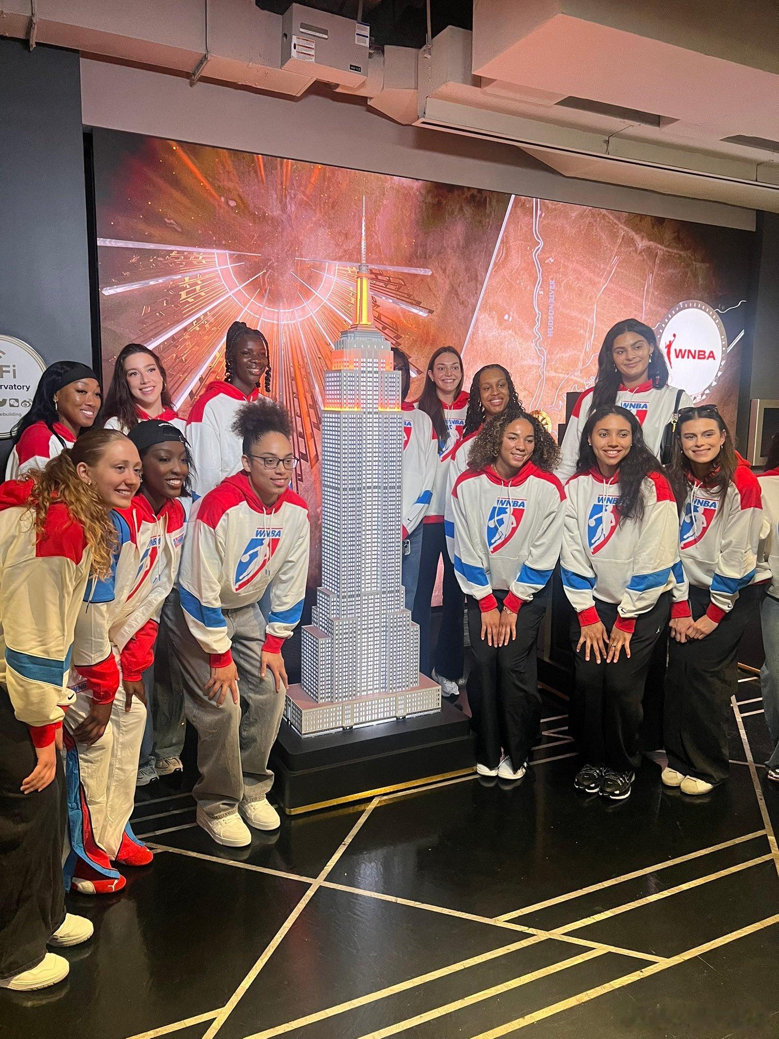 WNBA2026年WNBA 选秀大会，达拉斯飞翼用状元签选中Azzi Fudd，