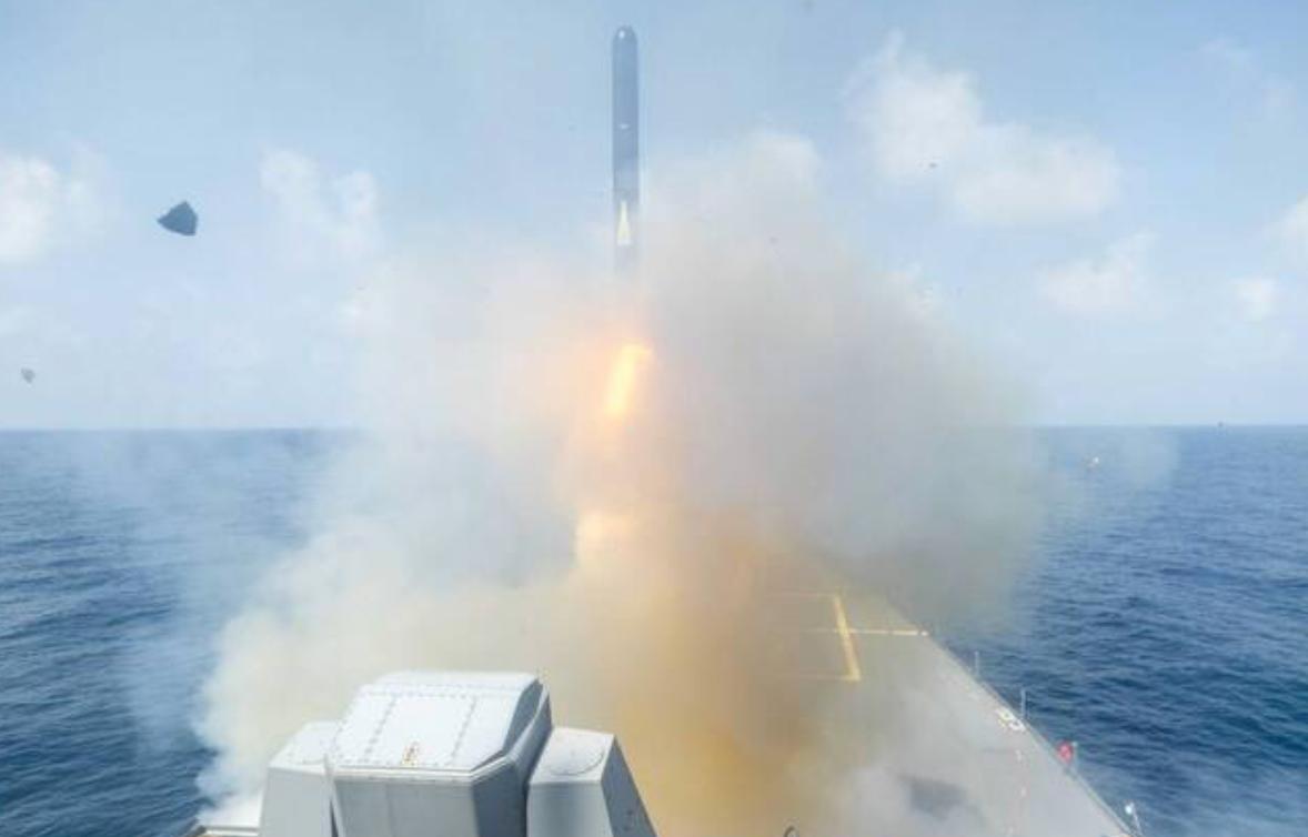 【神秘“黑色战斧”导弹打击伊朗】

根据美国“动力”网站的报道称，美军打击伊朗时