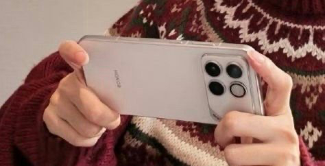 老实讲国产手机这块，除了老黄老罗，真的没有产品经理了清一色的参考 