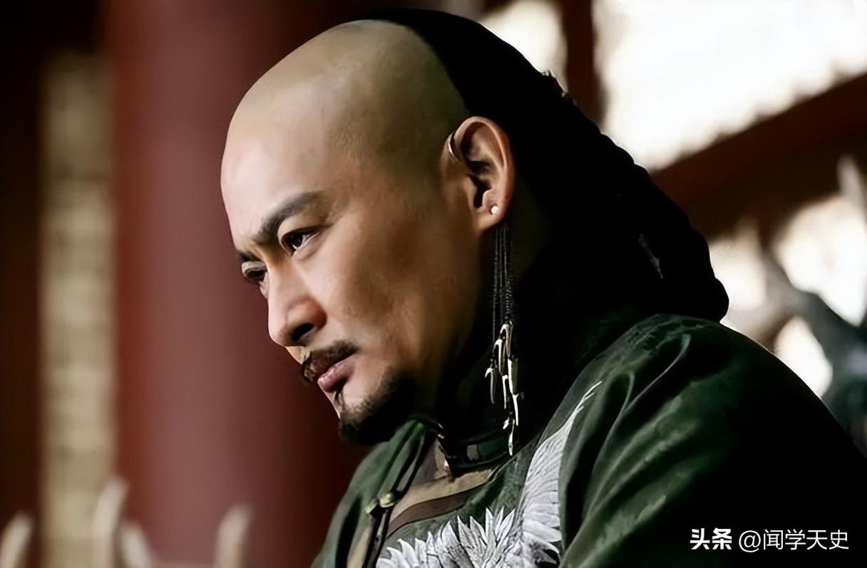 努尔哈赤算是清朝的皇帝吗?

努尔哈赤活着的时候，他建立的那个政权叫“大金”，历