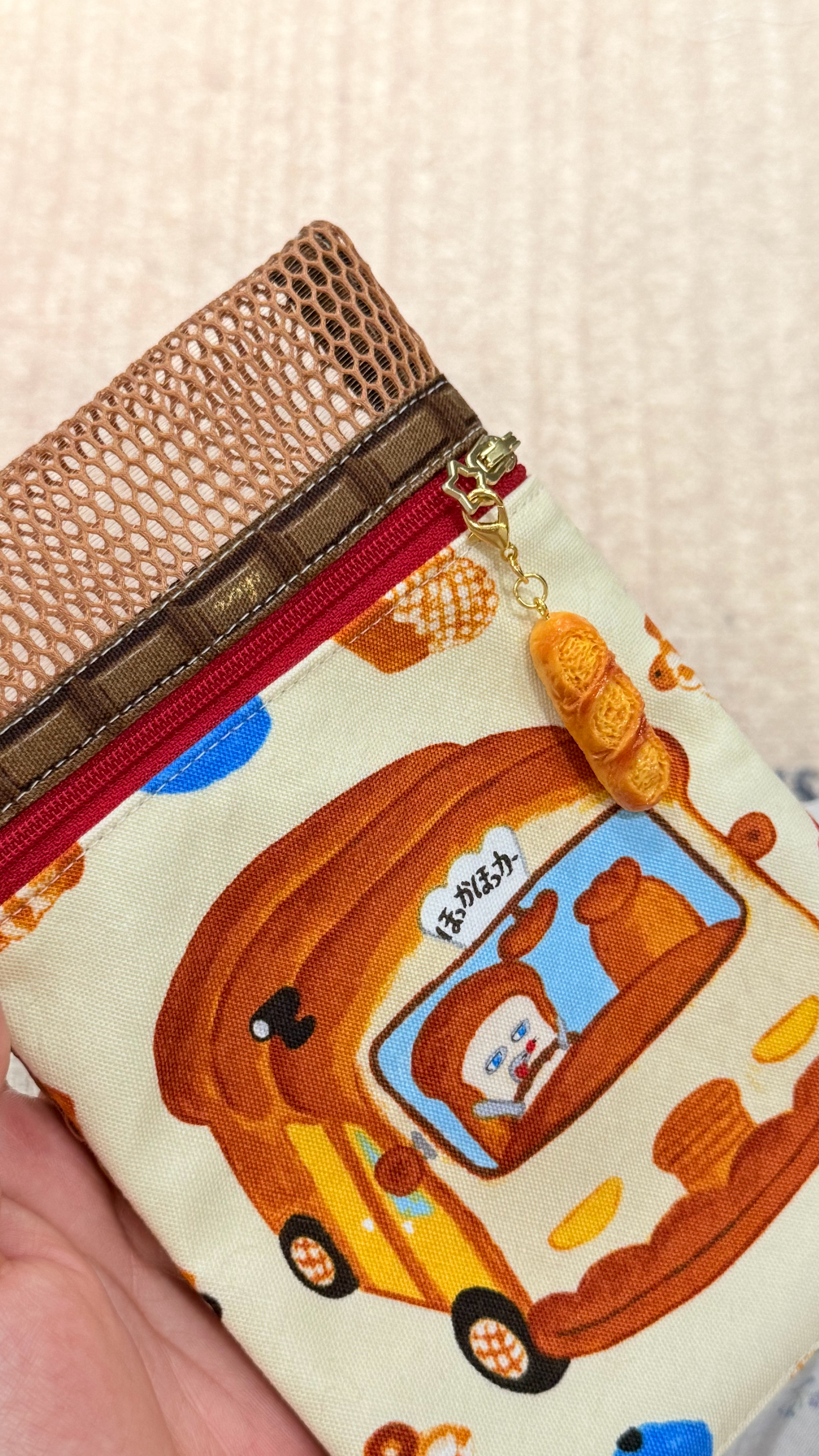 面包小偷怎么偷巧克力🍫太可爱了一点……解压作品完成去给孩子们烹饪小鼻嘎了嘿嘿 