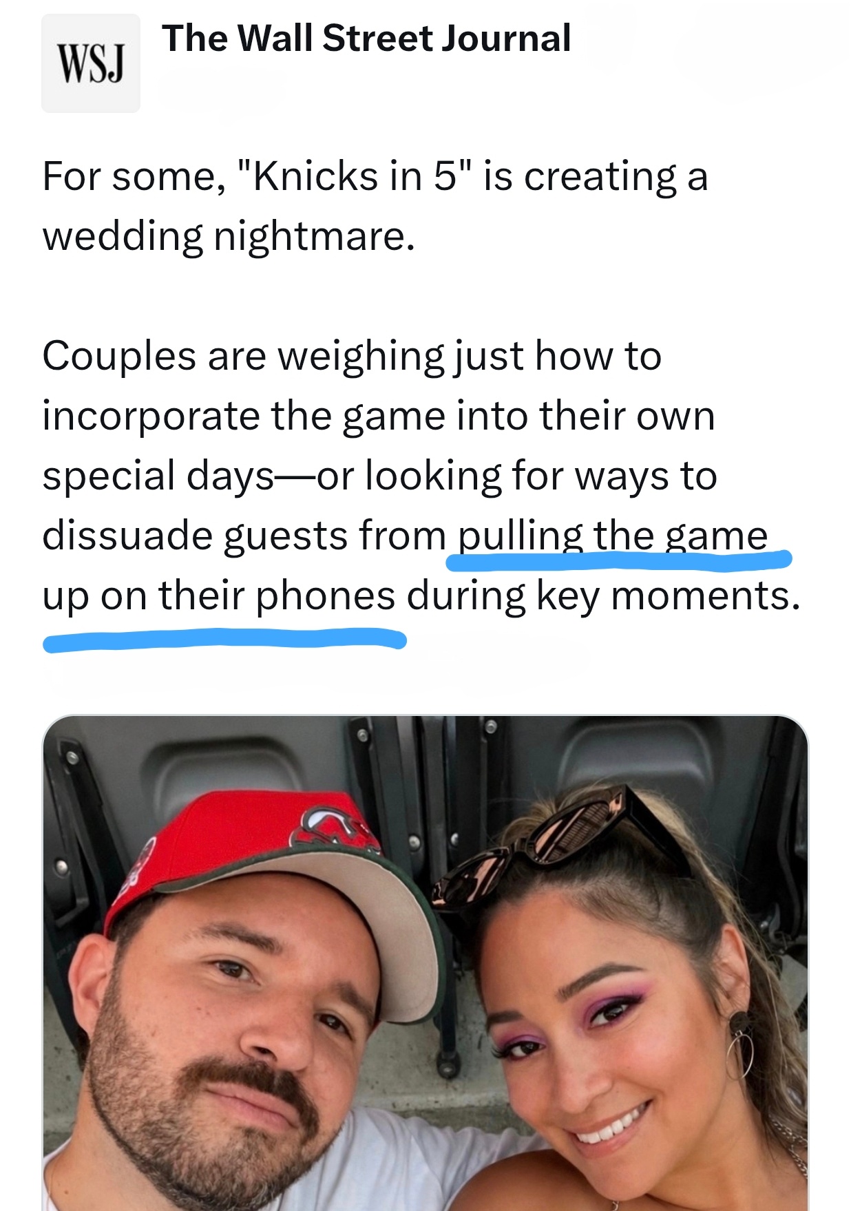 🤔 此处“pulling the game up on their phone