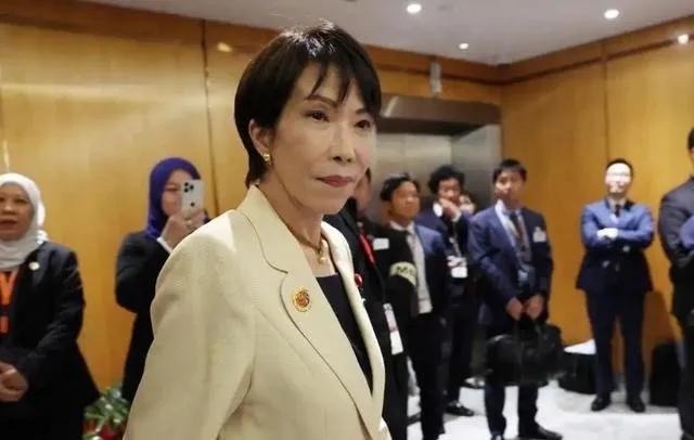 不出意外，果然被我猜中了！

日本这回的举动，真让人纳闷。咱们这边制裁动静不小，