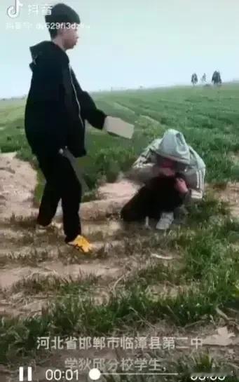 怎么又是邯郸？

邯郸肥乡区三名初中生杀害同学案热度还未退去，邯郸临漳三名高中生