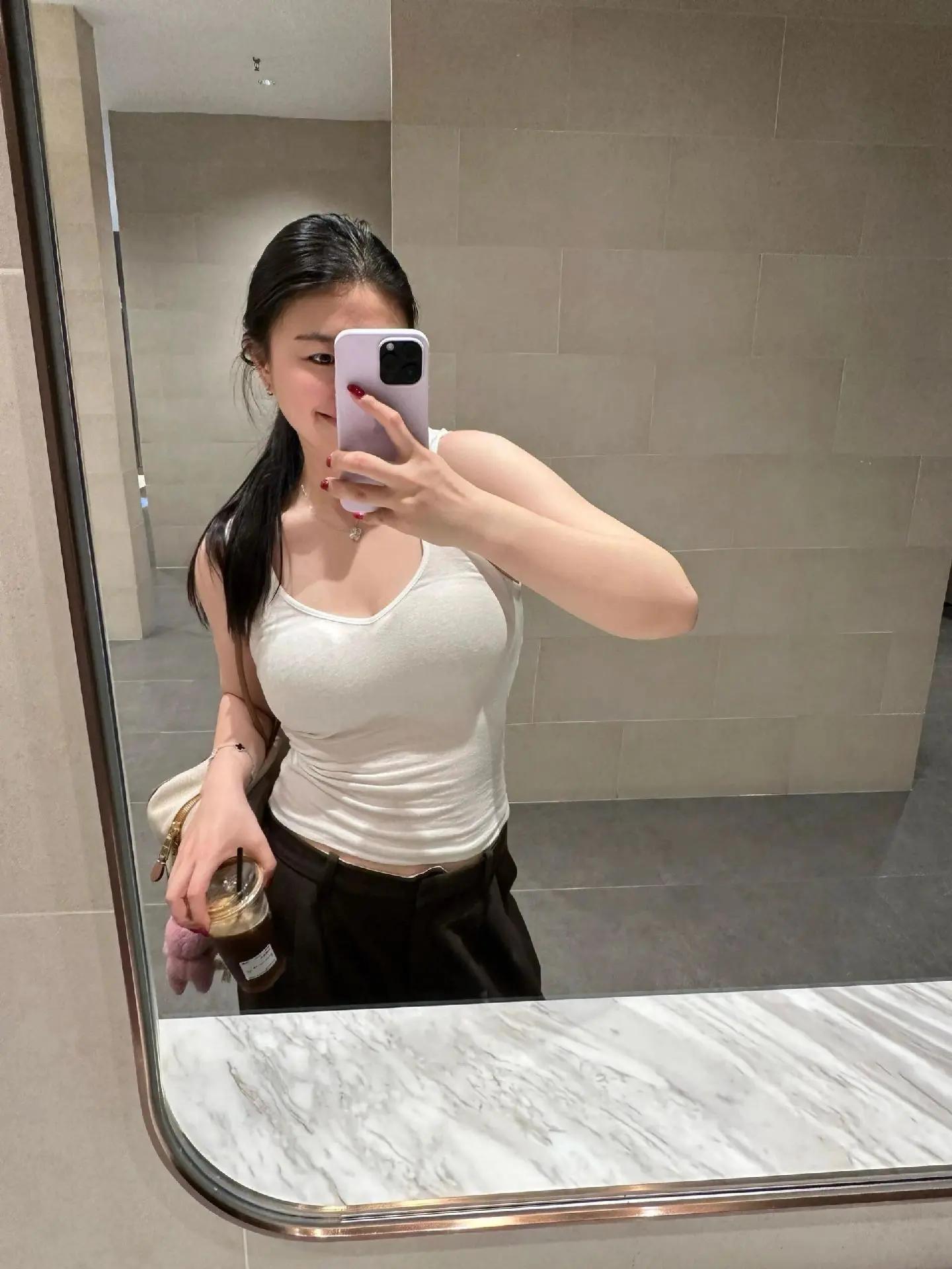 一组自拍而已