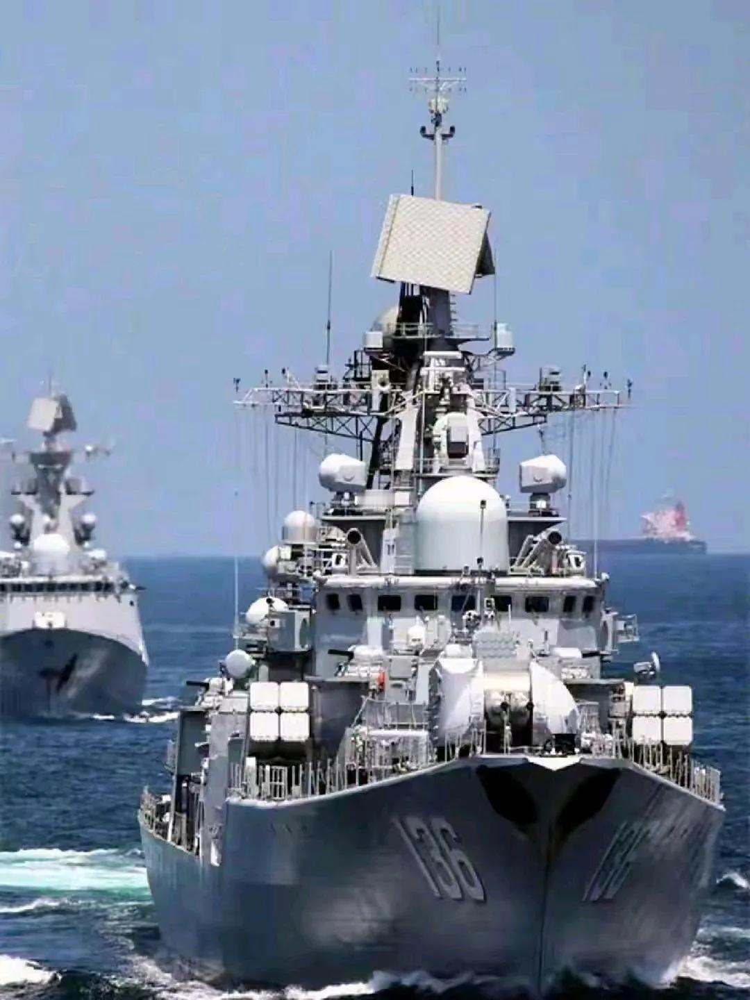 英国威尔士亲王号航母上的F-35B舰载机起飞到日本的准航母上降落，实现了所谓的A