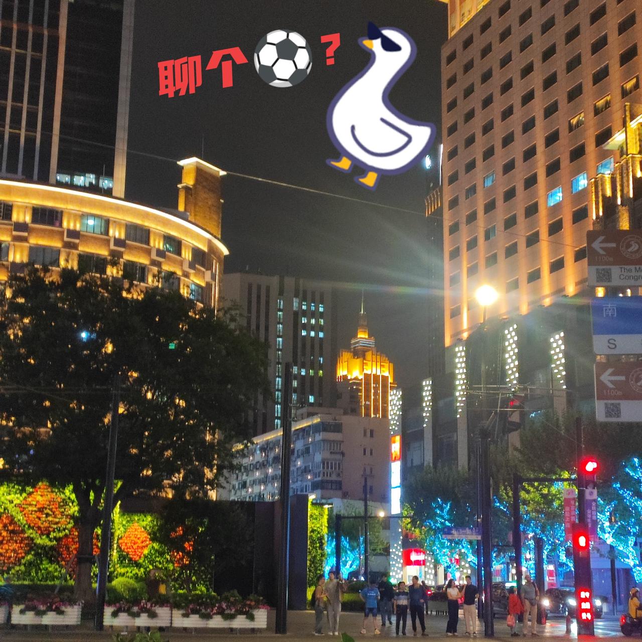 肯定的，武磊在国家队刷的数据(队史最高)，基本都是虐菜而得，对阵日韩伊沙澳，也就