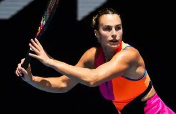 北京时间1月31日，明天的澳网女双和女单迎来终极一战，赛程如下：

女双决赛9：