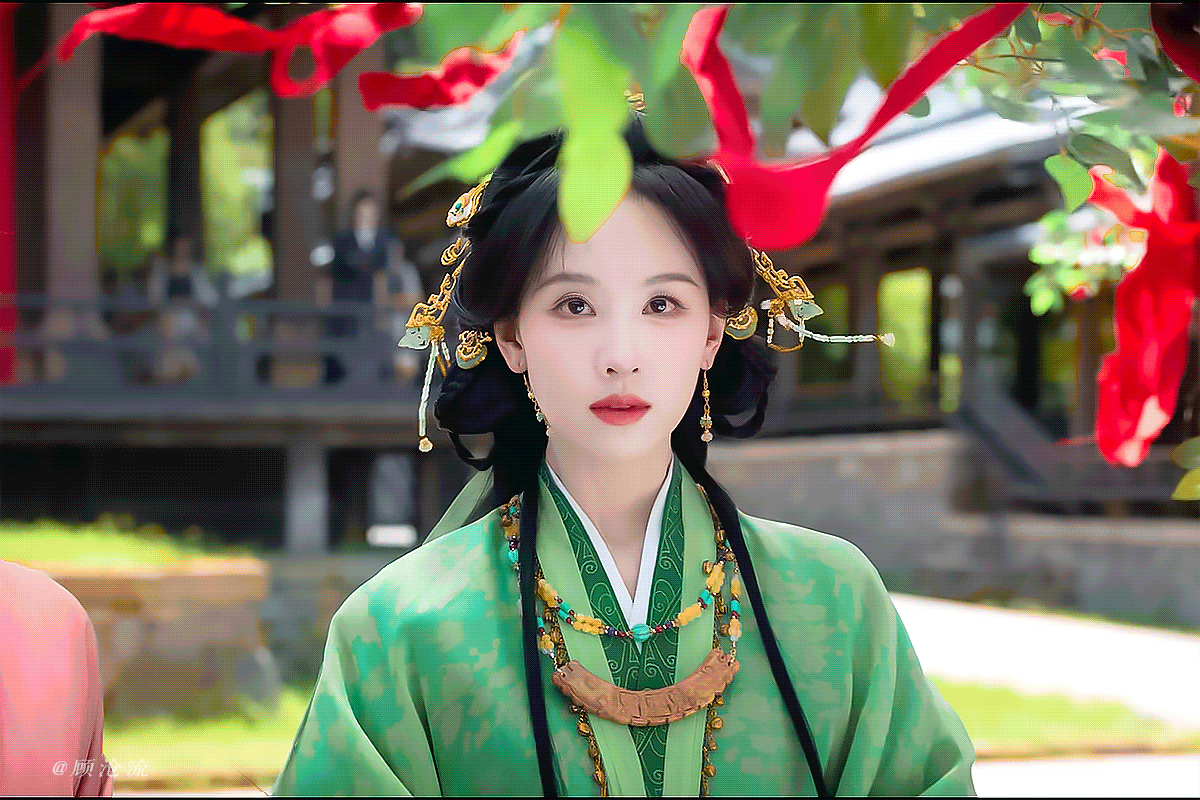 楚朝梳化:侍慧 