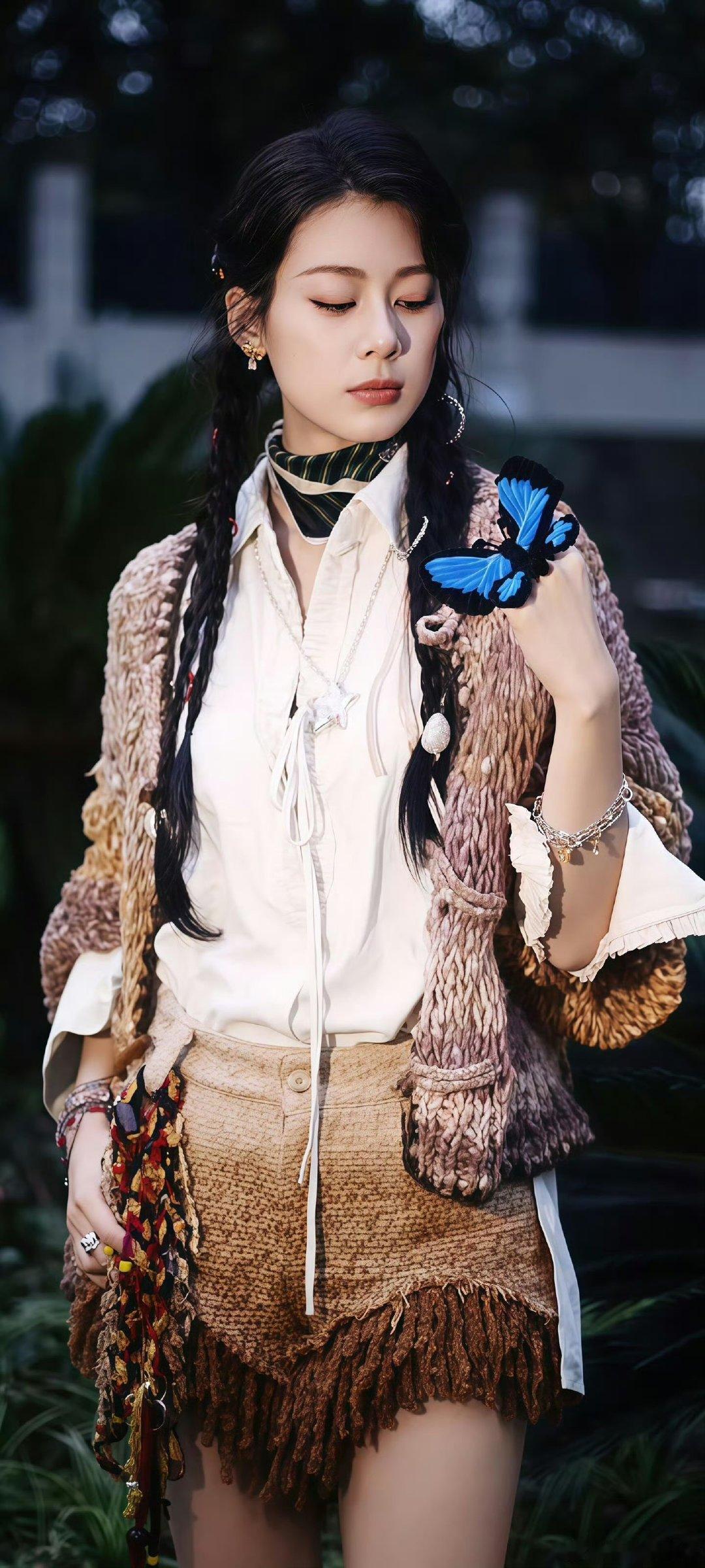 黄晓明的冷笑话赵昭仪现在还在笑黄晓明冷笑话虽迟但到，赵昭仪的笑点长在上面了合伙人