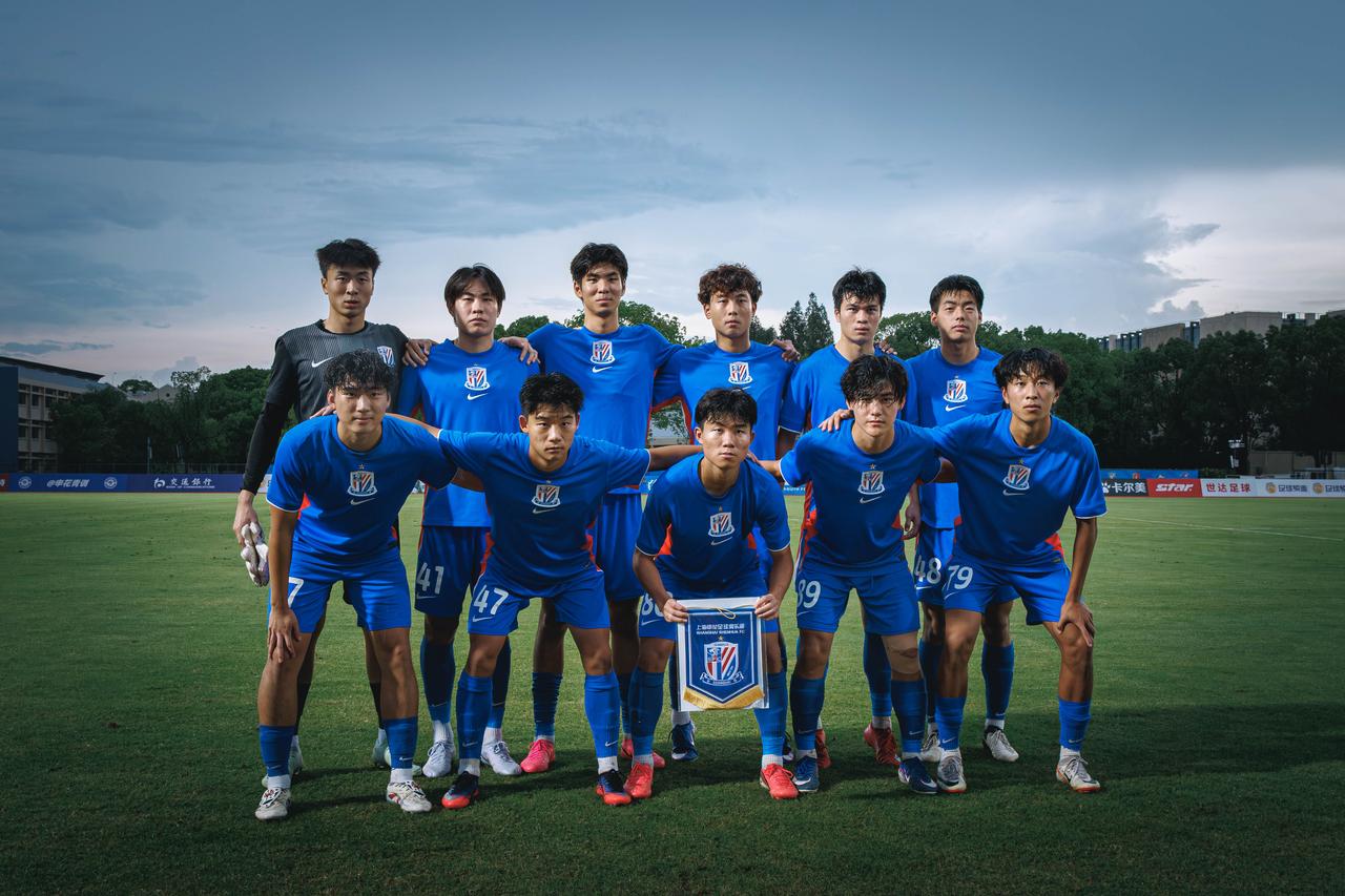 中青赛U20｜第二阶段第六轮：赵舒奕头球绝杀 上海申花主场1-0广东广州豹

7