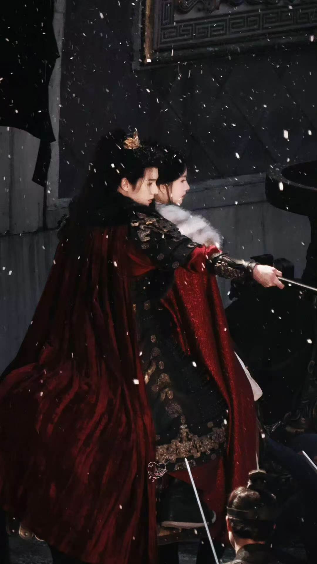 浪姐送考人比选手多浪姐送考人比考的人多浪姐送考人比考的人多，我滴妈咋这么老多人 