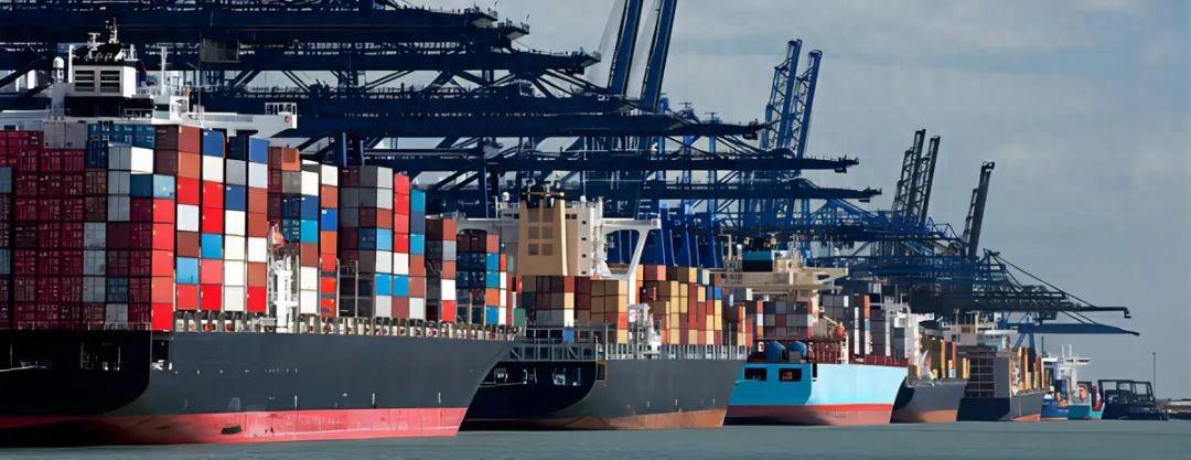 美国遇到大麻烦，用得上中国了，难怪特朗普这么急着访华，原来是想让中国帮美国缓解一