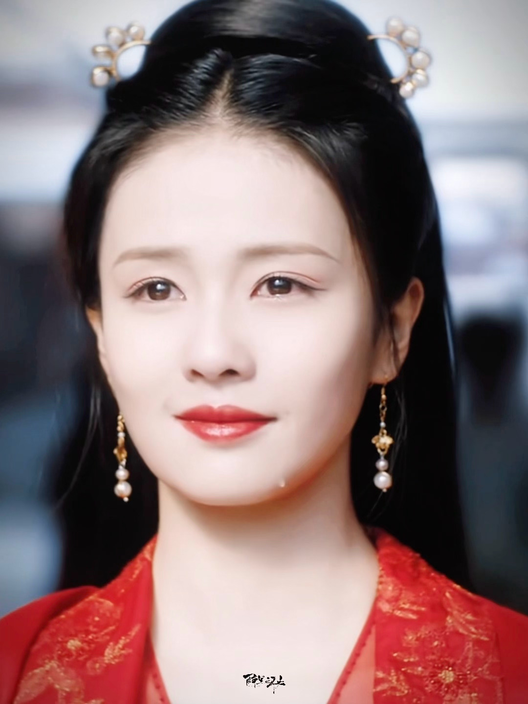 “摇摇欲坠不止你的泪” ​​​