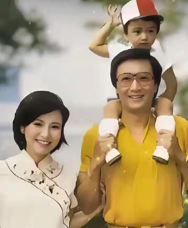 她宁愿单身也不接受谢霆锋，转身嫁豪门生4娃，如今46岁生活幸福美满 