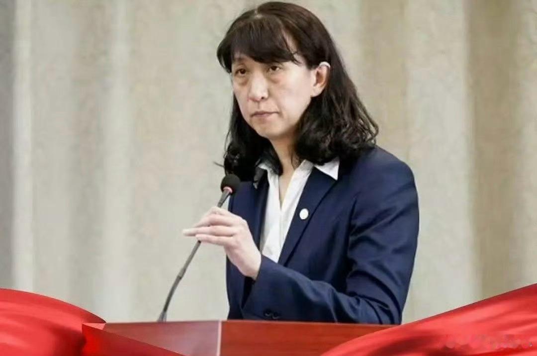 赖亚文当选新一届中国排协主席说明了什么？第—，说明过去一届赖亚文主持下的球协工作