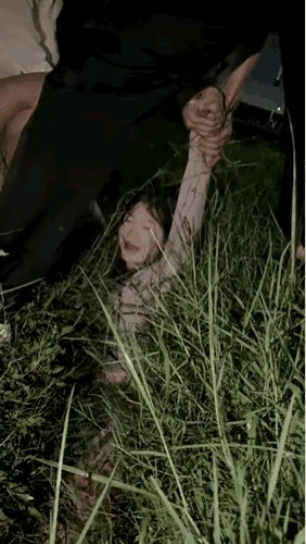 上个厕所无处寻，只闻哭声不见人