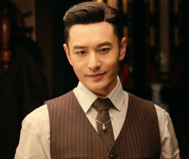 黄晓明当场拍桌：AI给我编的赌掉几十亿！
他甩出手机冷笑"这谣能再蠢点吗？
"镜