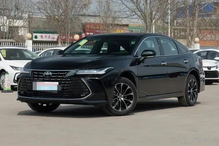 亚洲龙2.5排量和帕萨特、迈腾330油耗一样不？哪款车节油一点？

城区用车的话