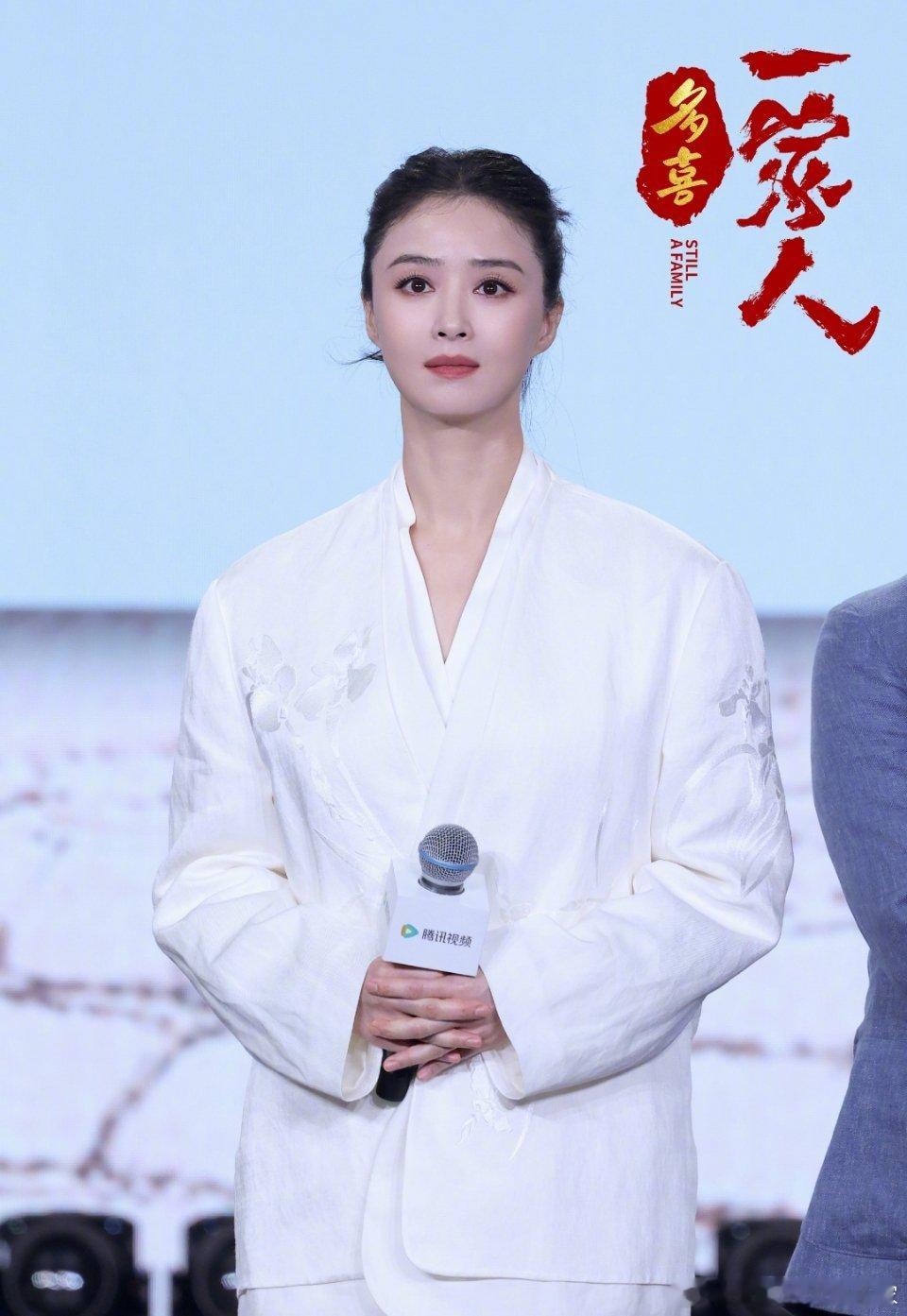 以为蒋欣是来客串的结果是女主角看了前面的演员谁想看啊！本来好多观众就是冲着蒋欣去