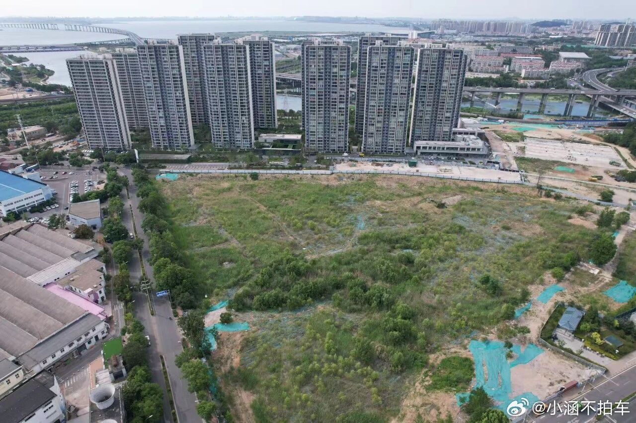 青岛楼市优化措施红利持续释放青岛楼市迎来确定性复苏新政加码！全域不限购；公积金贷