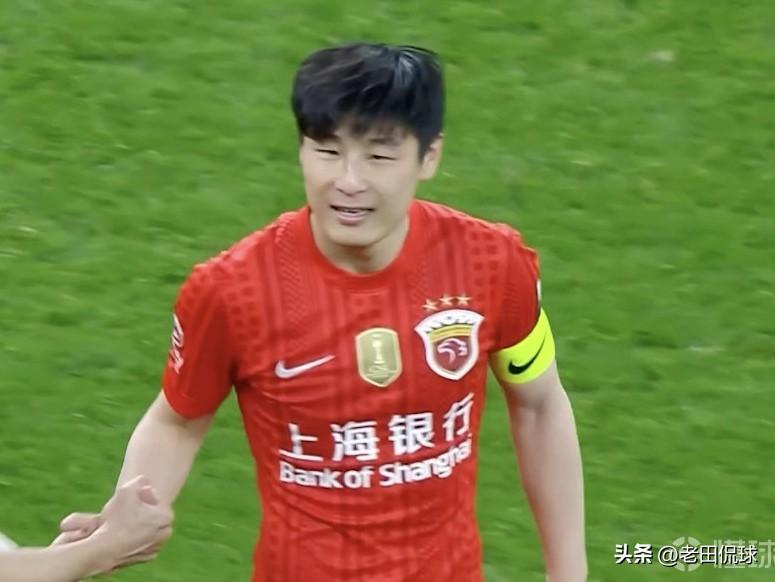 武磊时隔10个月再度在中超进球，助海港赛季首胜…恭喜海港，海港现在确实从控球这块