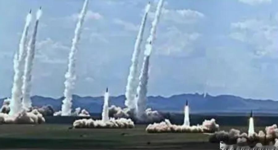 统一之后的台湾

      统一之后的台湾是什么样的呢？脑子不够用，只能想到这