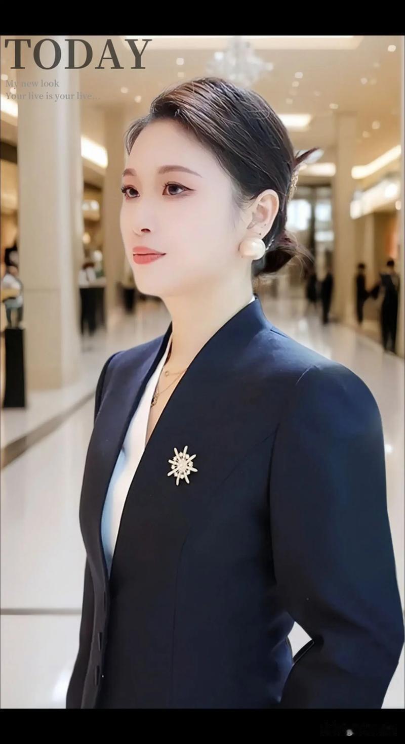 苏州县城41岁女公务员，漂亮没有任何用处

讲真，这事儿听着挺唏嘘的。张家梅，4