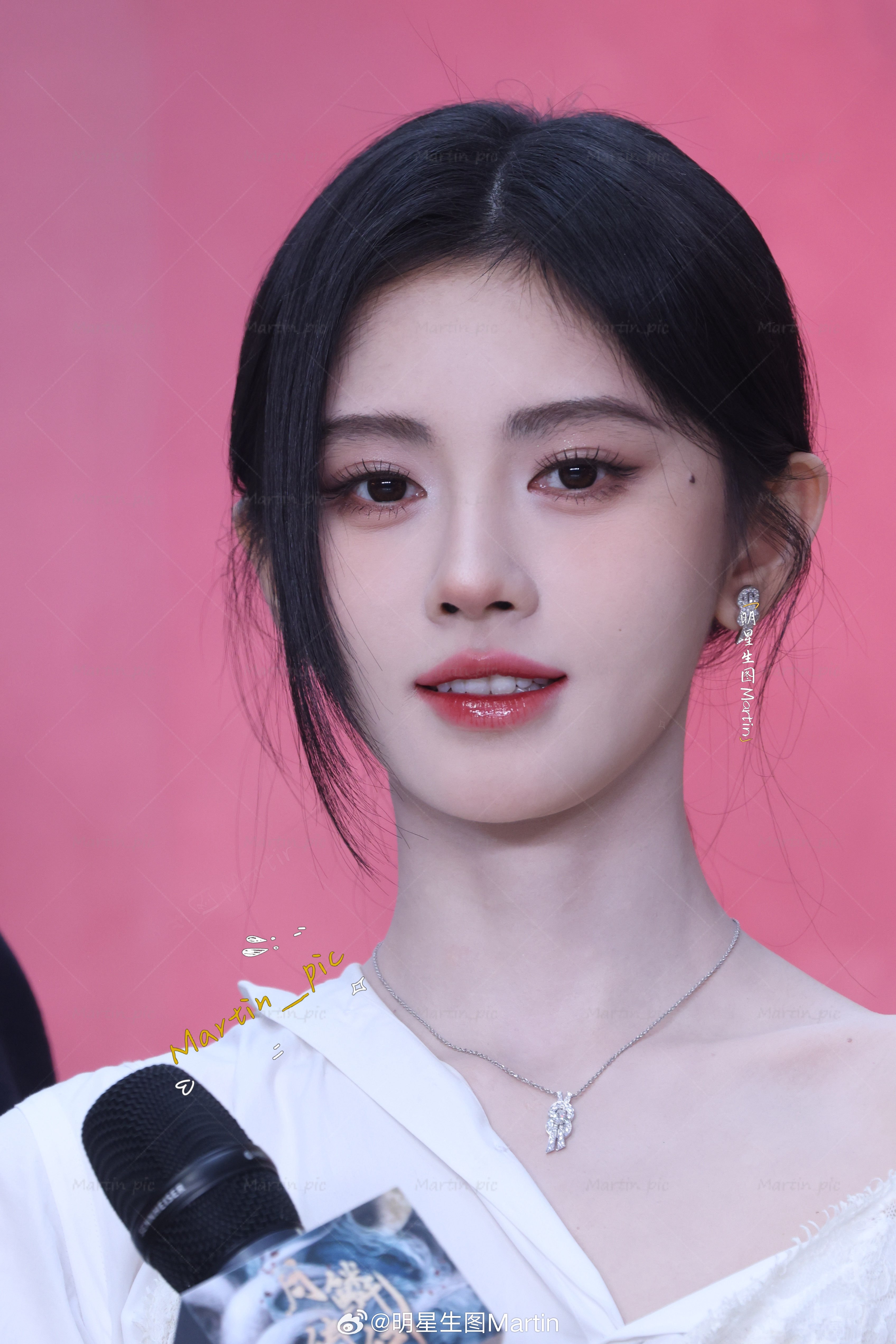 鞠婧祎鞠婧祎怎么变成小鸭子啦鞠婧祎 260407扫楼生图掉落~鞠姐怼脸神颜鞠婧祎