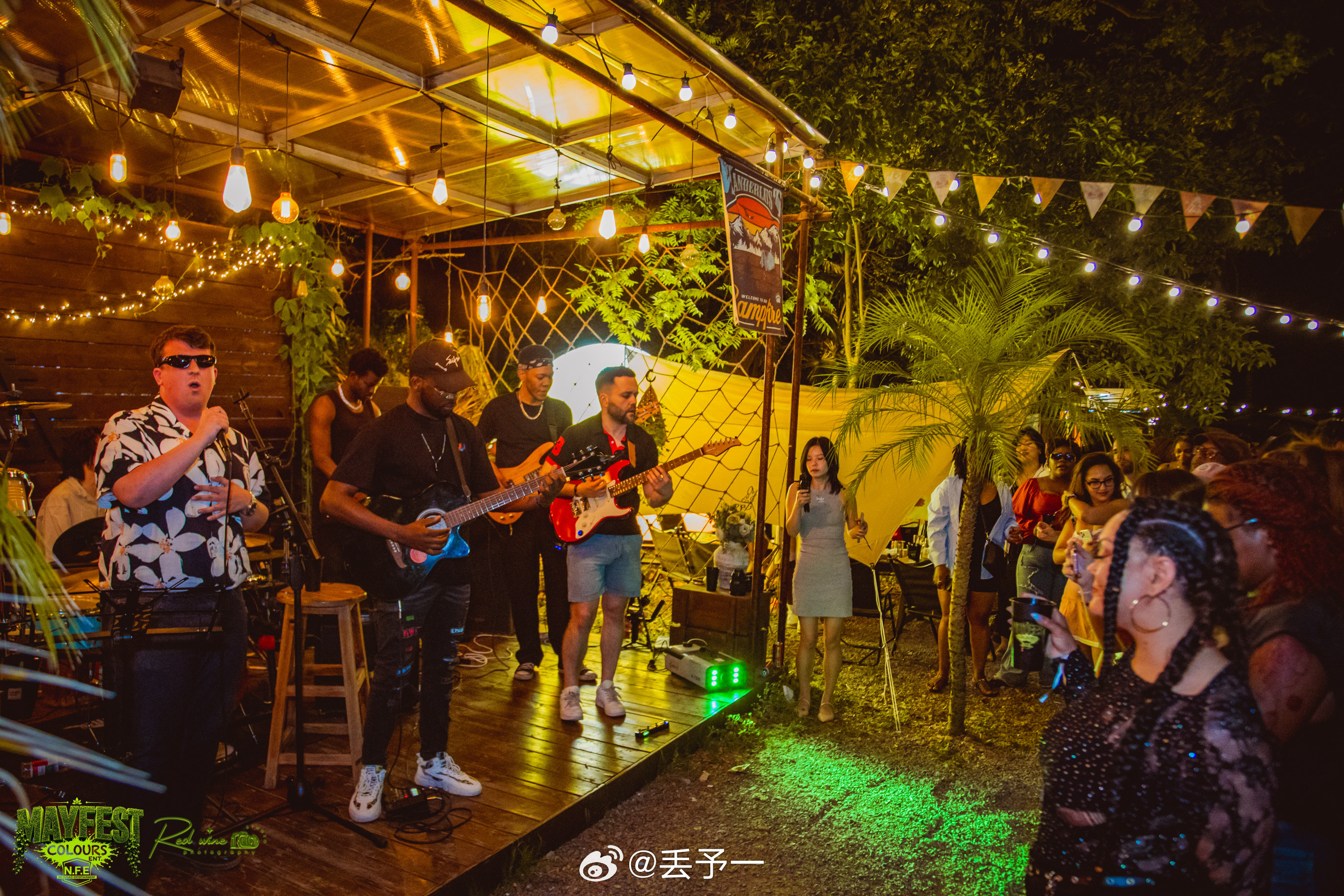 收到了一张来自半个月前鬼鬼祟祟的我哈哈哈 