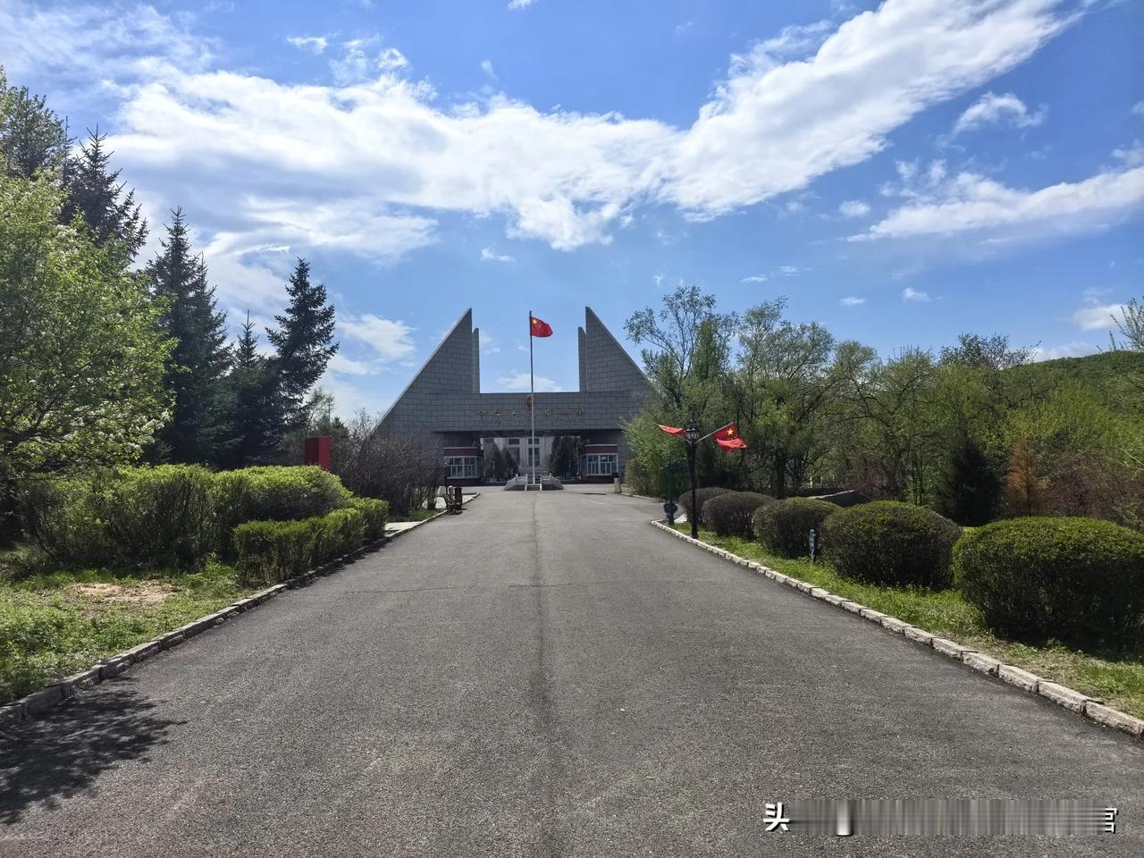 打卡百年口岸绥芬河
百年口岸绥芬河旅游攻略线路：
一、核心景点推荐
‌国门景区‌