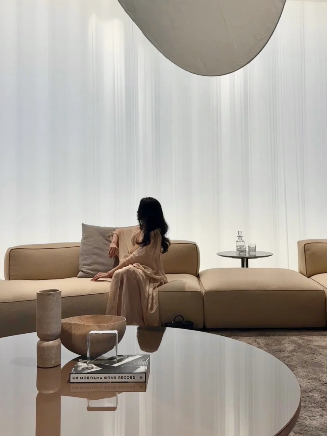 “Between the Folds”｜逐页展开的优雅