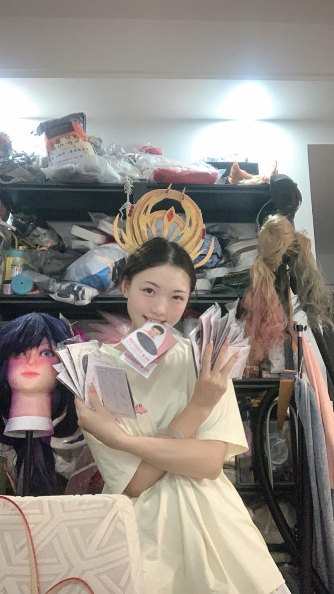 买一顶毛坯就送一个发网，什么实力不用说了。