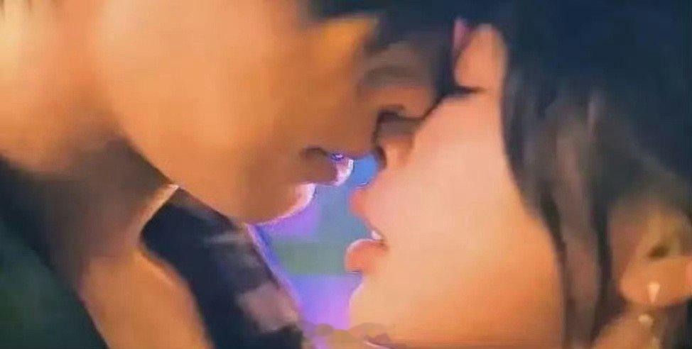 虞书欣何与吻戏细节哈哈哈哈哈不愧是放大镜追剧的网友们啊，就是说电视剧《双轨》已经